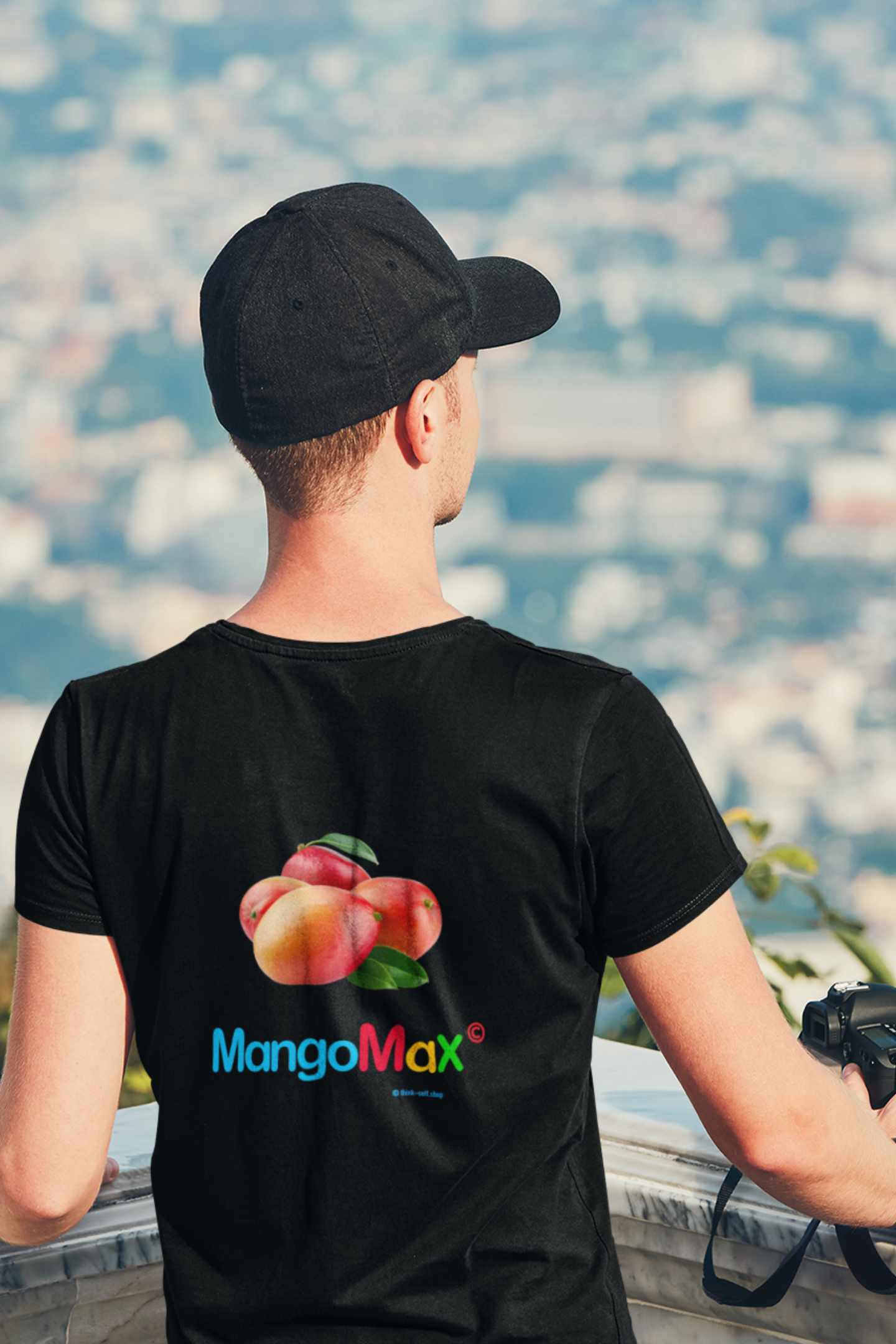 MangoMax Backside - Ein Unisex T-Shirt, das überzeugt – in Qualität und Tragekomfort.