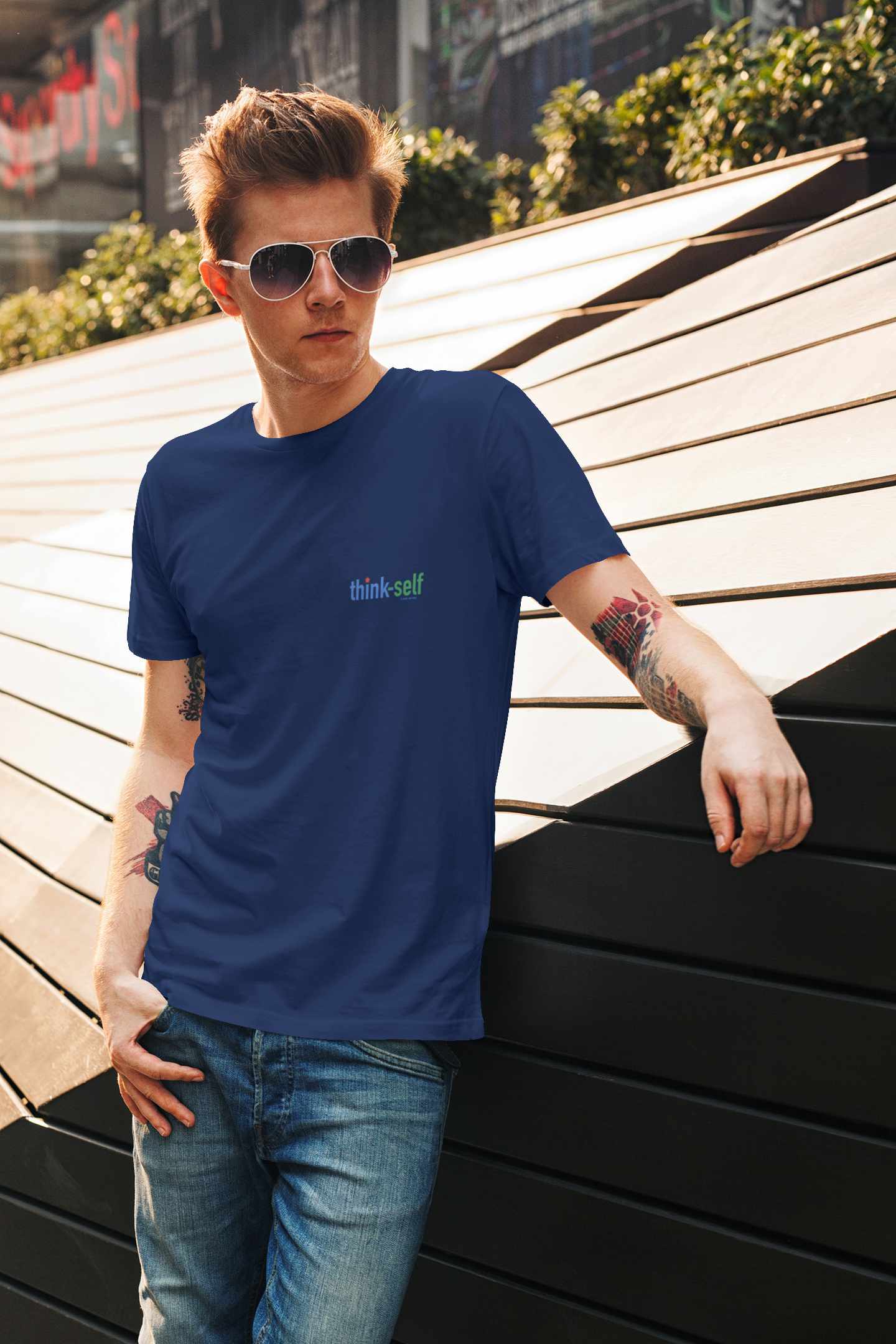 think-self 100x34mm Frontside - Ein T-Shirt, das überzeugt – in Qualität und Tragekomfort.